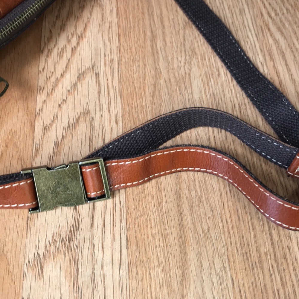 Patricia Nash floral tooled leather casual western fanny pack - Picture 7 of 10